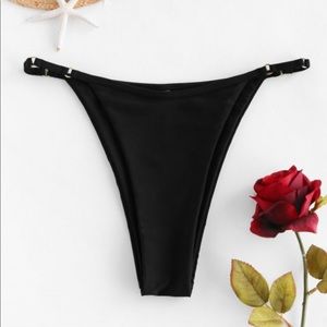 Black bikini bottoms